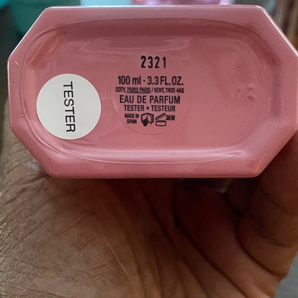 Gucci Flora Pink Floral Tester Bottle - Picture 2 of 4